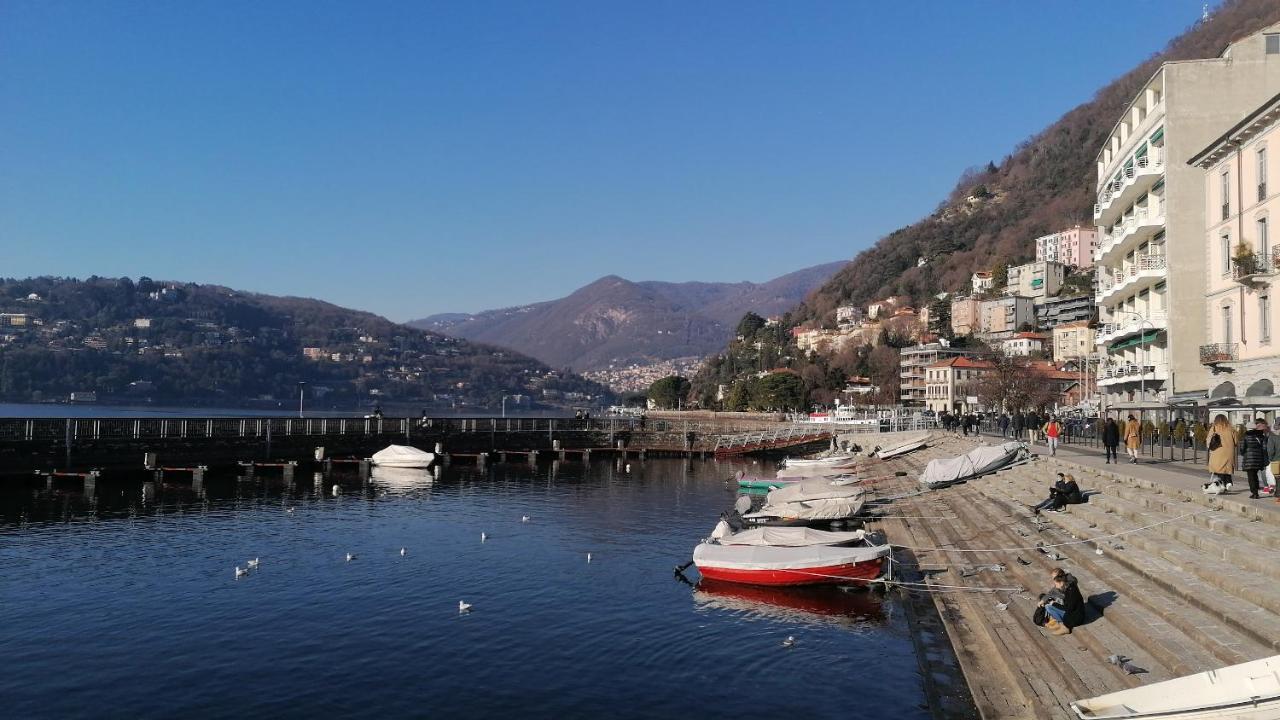 L'Approdo Di Sant'Agostino Bed & Breakfast โกโม ภายนอก รูปภาพ